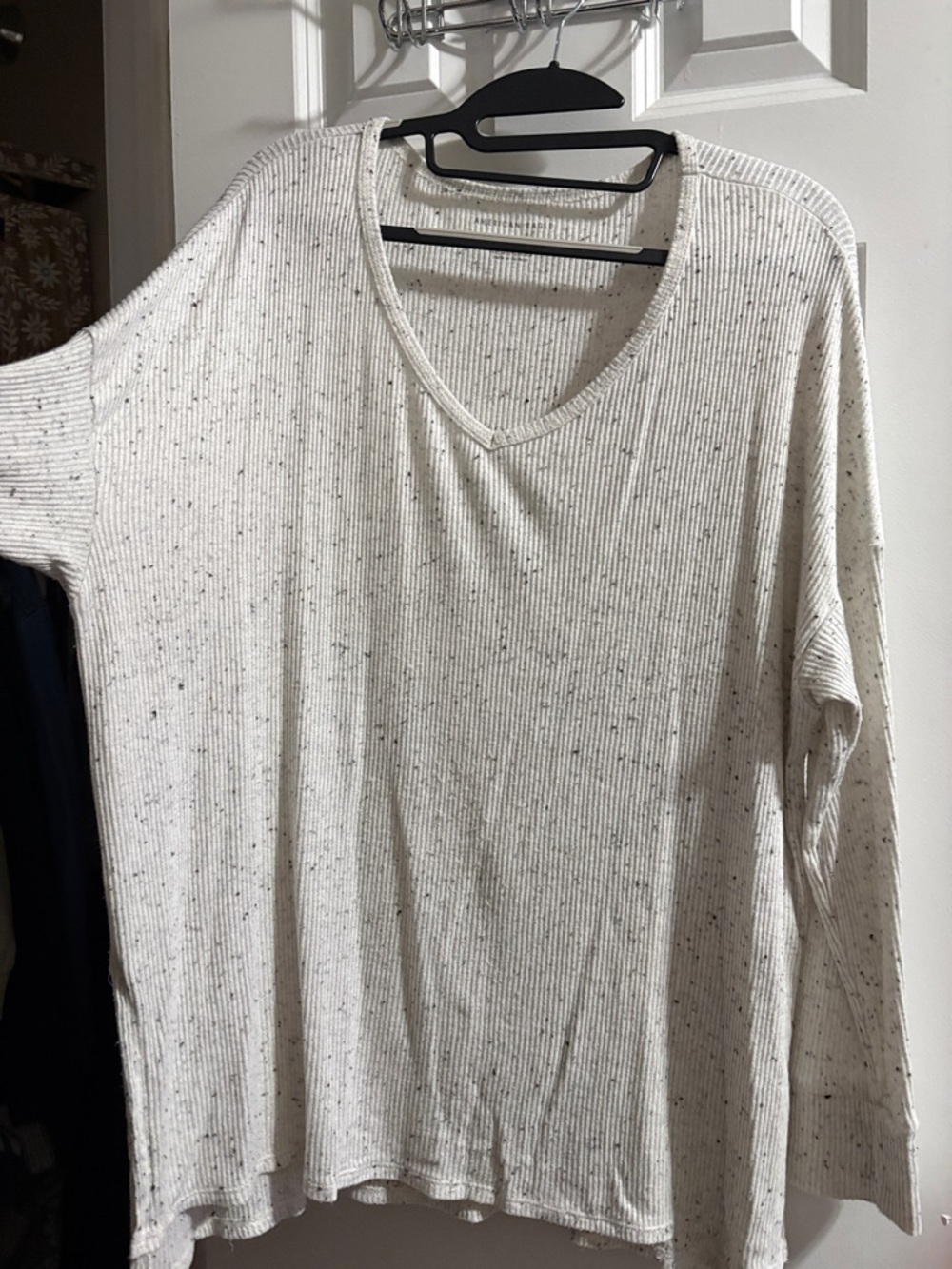 American Eagle Outfitters Cream Speckled Ribbed V-Neck Top